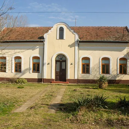 Flora Villa Kiskunmajsa