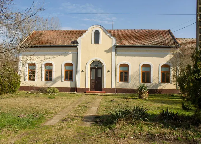 Flora Villa Kiskunmajsa