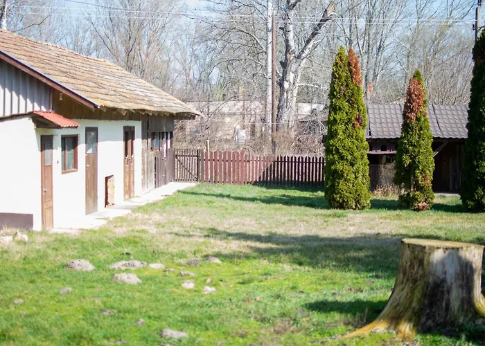 Flora Villa *